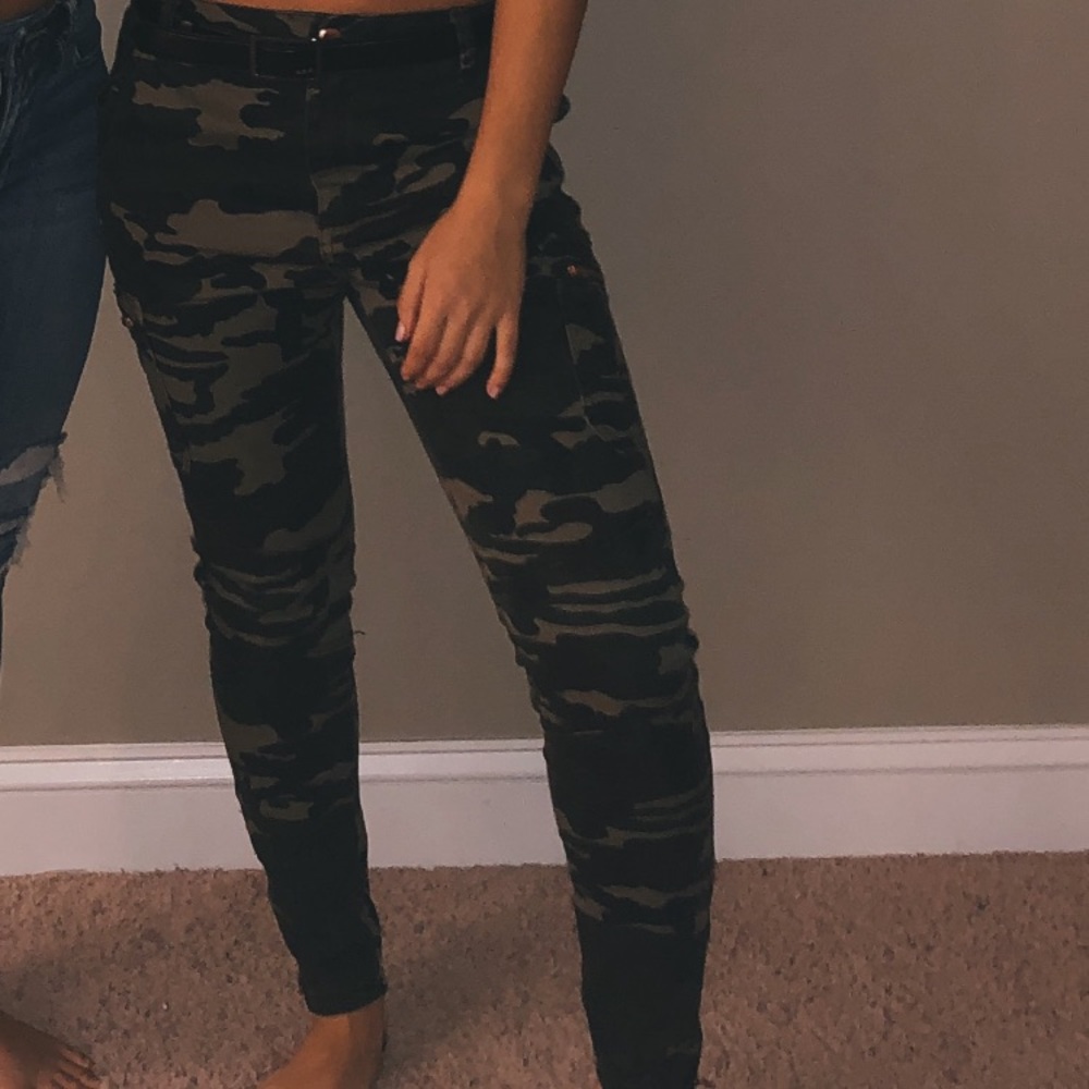 forever 21 camo jeans